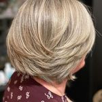 سالن زیبایی و‌ نیل بار نارسیس (انقلاب)