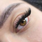 خدمات تخصصی اکستنشن مژه فرح