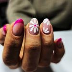 مرکز تخصصی کاشت ناخن یاشگین