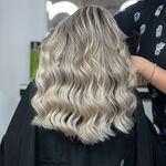 سالن تخصصی رنگ و لایت،احیا و کراتین دیبا