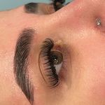 مرکز تخصصی ناخن و مژه منصوره بختیاری