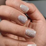 کاشت ناخن سنا