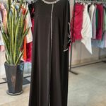 خیاطی ترمه تعمیرات و دوخت تمامی لباس ها