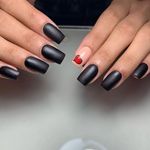 خدمات کاشت ناخن در سالن زیبایی نسرین