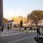 ورودی ۱ مترو بهارستان