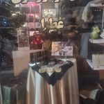 گالری شال و روسری عطرا