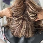 مرکز کراتین و احیا مو و پوست سر“صنم”