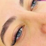 خدمات تخصصی ناخن و کاشت مژه اکرم نقی لو