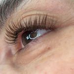 خدمات تخصصی ناخن و مژه در دیباجی