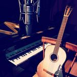 تدریس گیتار و آواز پاپ