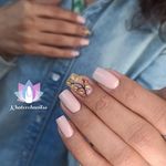 خدمات تخصصی ناخن خاطره