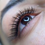 مرکز کاشت مژه عاطفه عزیزی