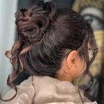 اموزشگاه و سالن زیبایی پانیذطلایی