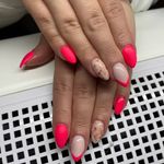 مرکز تخصصی ناخن و مژه منصوره بختیاری