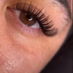 مرکز تخصصی ناخن و مژه منصوره بختیاری