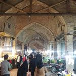 بازار میوه و تره بار بالا