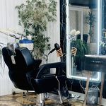 آرایشگاه حسین قلی زاده (بارُن سابق)