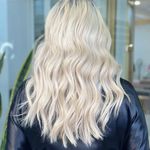 سالن زیبایی و آرایشگاه زنانه بانل