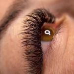 خدمات تخصصی اکستنشن مژه مهتاب