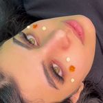 خدمات تخصصی اکستنشن مژه مهتاب