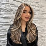 خدمات رنگ و لایت وکراتین مو