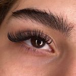اکستنشن مژه و لیفت ابرو