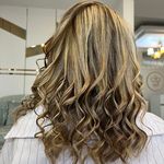 سالن زیبایی مونالی