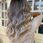 آرایشگاه زنانه لاویرو (ولنجک)