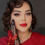 ارایشگاه زنانه وسالن زیبایی رز سرخ