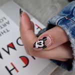 مرکزتخصصی کاشت ناخن و اکستنشن مژه رامونا