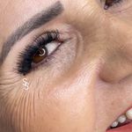 اکستنشن مژه انیس ضیا