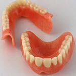 کلینیک تخصصی پروتز دندان هما