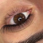 اکستنشن و لیفت مژه مَری استایلشر