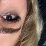 اکستنشن و لیفت مژه مَری استایلشر