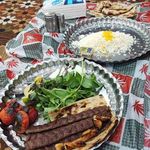کبابی گلبرگ گلپایگانی