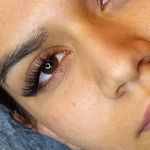 خدمات تخصصی اکستنشن مژه آسایش