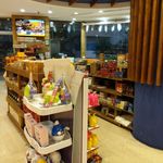 شیرینی و آجیل آرامیس