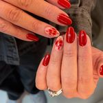 سالن تخصصى كاشت ناخن و مژه مهسا ميرواسع