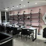 سالن زیبایی رزسفید