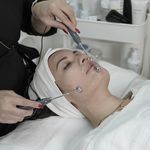 آموزشگاه تخصصی پوست فرزانه غنی