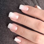 ناخنکاری و طراحی و رنگ و لایت پیشرفته