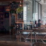 رستوران چیکن فکتوری (بام لند)