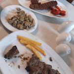 رستوران زیبا