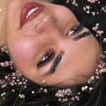 خدمات مژه افسانه