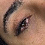 سالن آرایش و زیبایی رویا