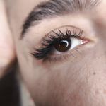 اکستنشن مژه مینا آقایی