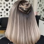 آرایشگاه زنانه نازنین