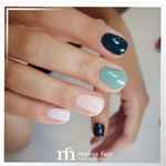 سالن تخصصی کاشت و آموزش ناخن مهسا فام