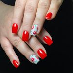 سالن تخصصی کاشت و آموزش ناخن مهسا فام