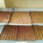 باقلوا دهکده